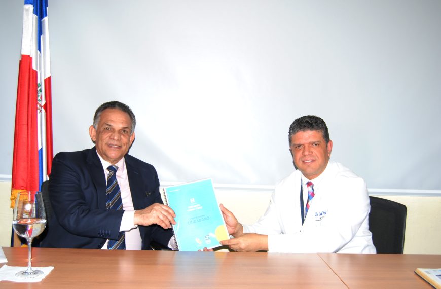 Ministro Ventura Camejo recorre instalaciones hospital Cabral y B&aacute;ez