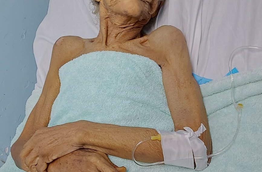Hospital Jos&eacute; Mar&iacute;a Cabral y B&aacute;ez solicita familiares de una paciente envejeciente de 90 a&ntilde;os.