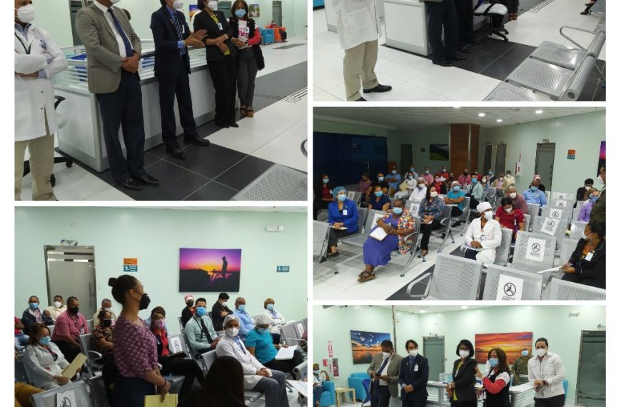 Director del Hospital Cabral y B&aacute;ez se re&uacute;ne con Mando Medios