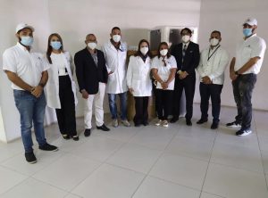 Read more about the article Cabral y Báez recibe donacion de equipos de laboratorio clínico para diagnóstico de carga viral