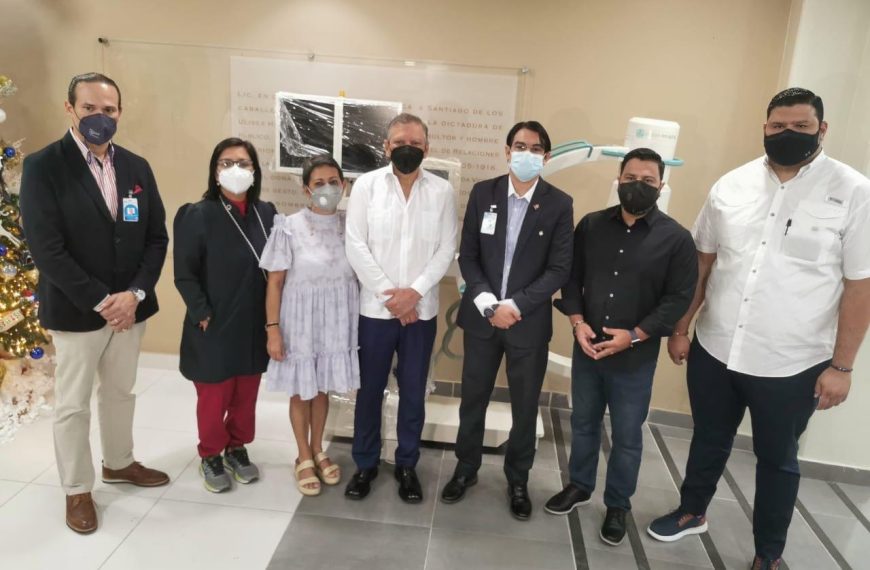 La Fundaci&oacute;n Refidomsa entreg&oacute; donaci&oacute;n de un dispositivo de brazo en C al Cabral y B&aacute;ez.