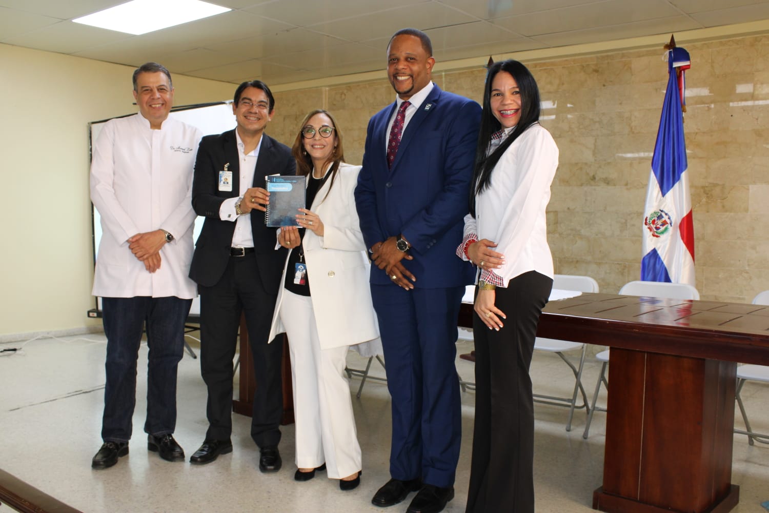 Read more about the article Cabral y Báez  certificados con las Guías Farmacoterapéuticas