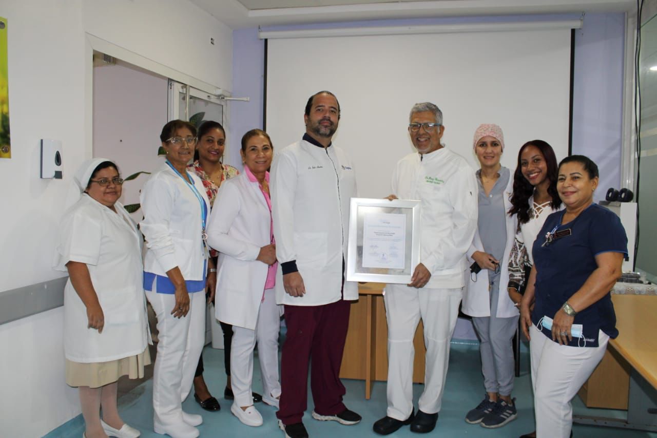 Read more about the article La Sociedad Dominicana de Oncología reconoce nuestra unidad de Gineco -Oncología
