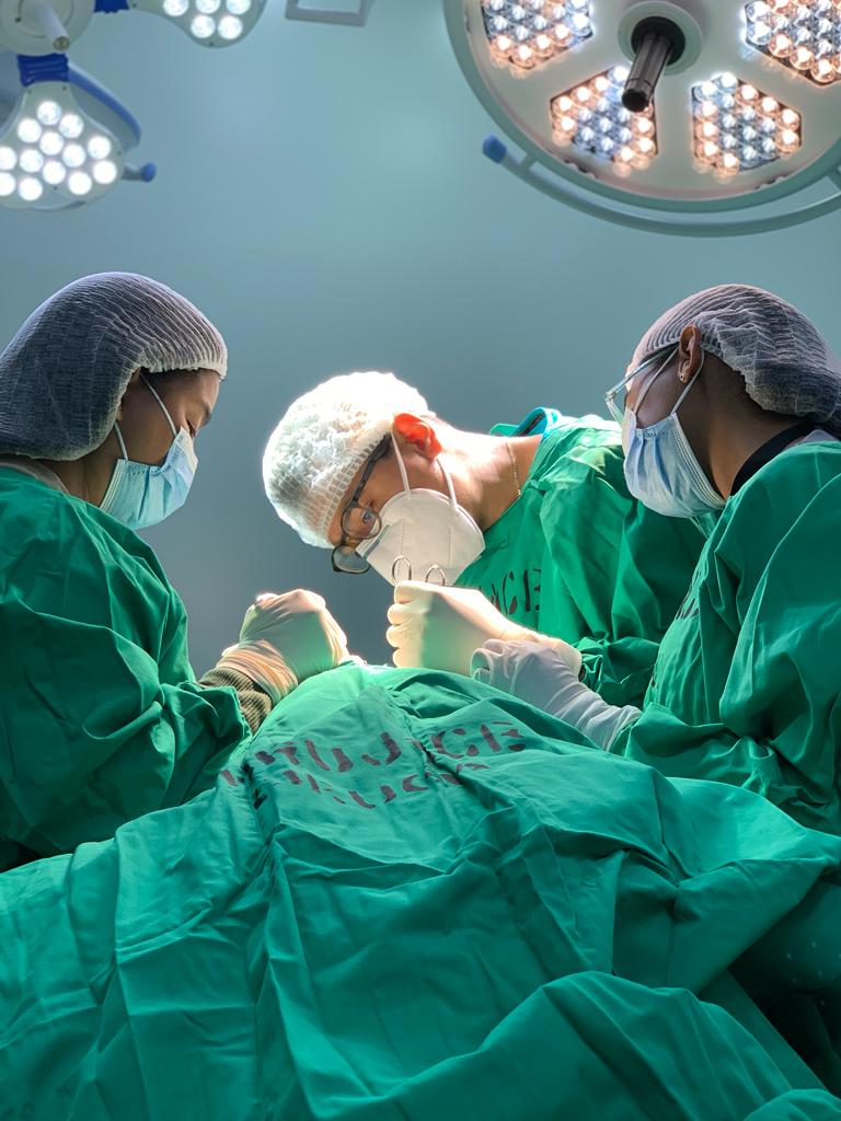 Read more about the article Departamento de Cirugía General del hospital Cabral y Báez realiza jornada a pacientes con diferentes padecimientos relacionados a la enfermedad coloproctológicas