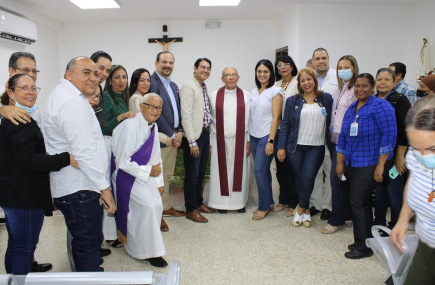 Celebran misa pr&oacute;xima a Navidad