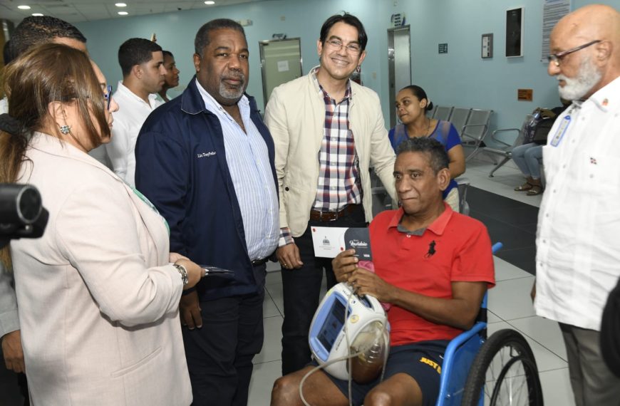 Agradecemos la entrega de tarjetas del &acute;&acute;Bono Navide&ntilde;o&acute;&acute; para nuestros pacientes