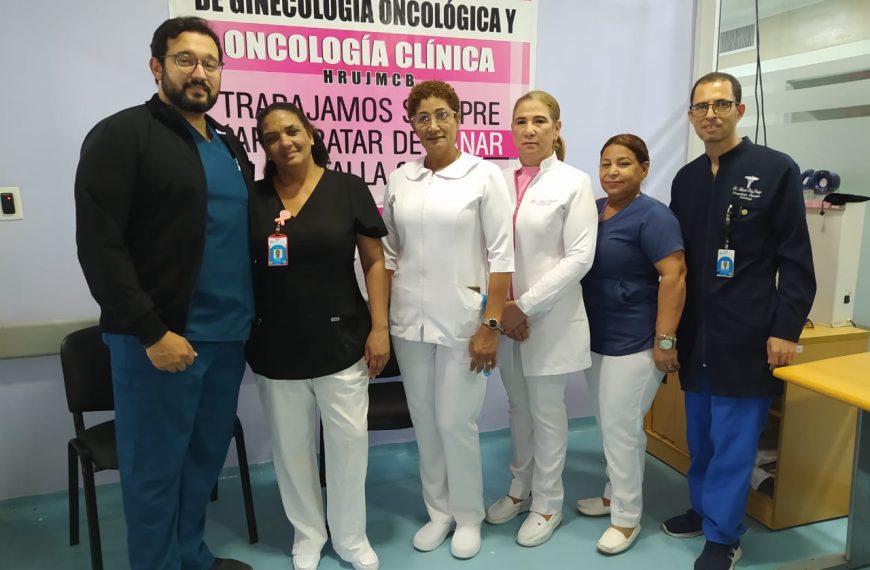 La Unidad de Gineco Oncolog&iacute;a del Hospital Cabral y B&aacute;ez hace un llamado a la concienciaci&oacute;n en conmemoraci&oacute;n del D&iacute;a Mundial Contra el C&aacute;ncer de Mama. El c&aacute;ncer de mama es el m&aacute;s com&uacute;n entre las mujeres.