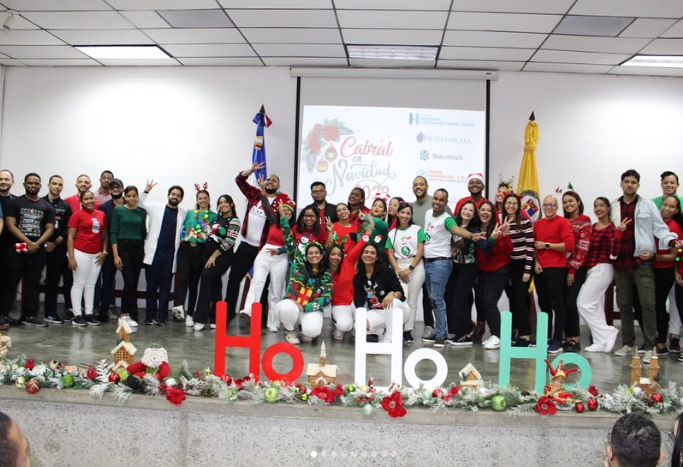 You are currently viewing Cabral en Navidad 2023Residencia Medica de nuestro hospital celebra la Navidad