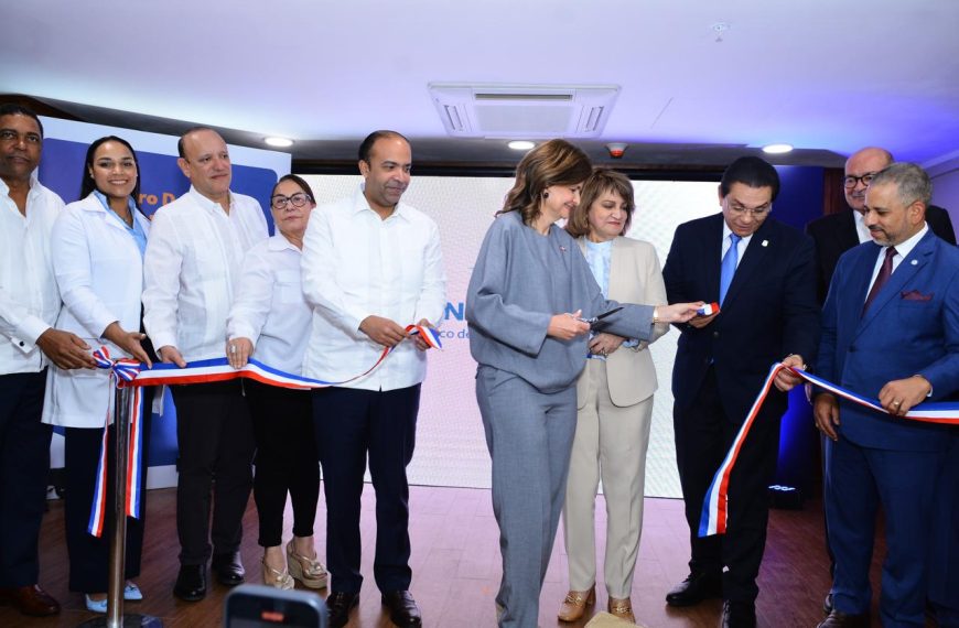 Banreservas auspicia la remodelaci&oacute;n del auditorio y el sal&oacute;n de telemedicina de nuestro hospital