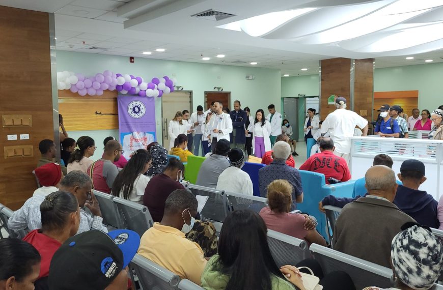 El Hospital Cabral y B&aacute;ez conmemora el D&iacute;a Mundial de la Enfermedad Inflamatoria Intestinal con charla educativa para pacientes