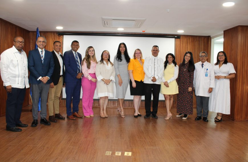 Hospital Cabral y B&aacute;ez recibe importante donaci&oacute;n de medicamentos para tratamiento del Ictus