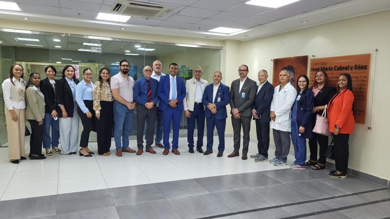Read more about the article Alto Costo abre “Ventana a la Vida” y promueve articulación de Red de Hospitales para el tratamiento del Pie Diabético