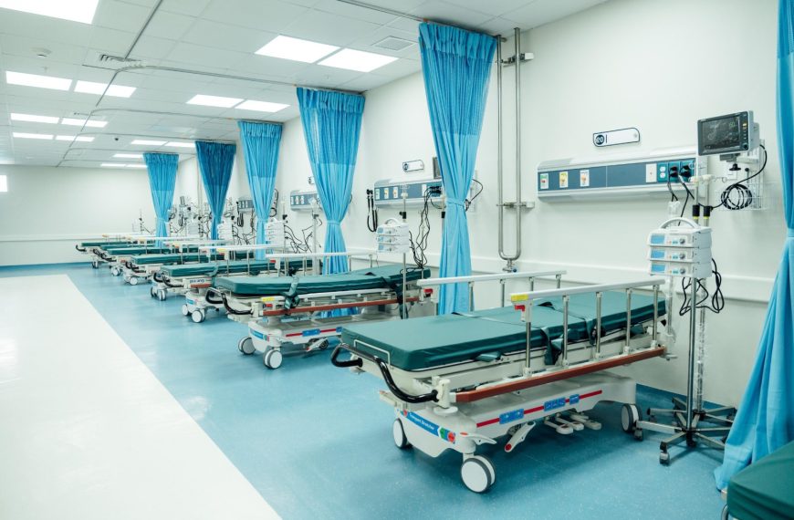 Direcci&oacute;n del Hospital Cabral y B&aacute;ez y Gerencia de Emergencias exhortan a la poblaci&oacute;n a actuar con prudencia durante el feriado navide&ntilde;o