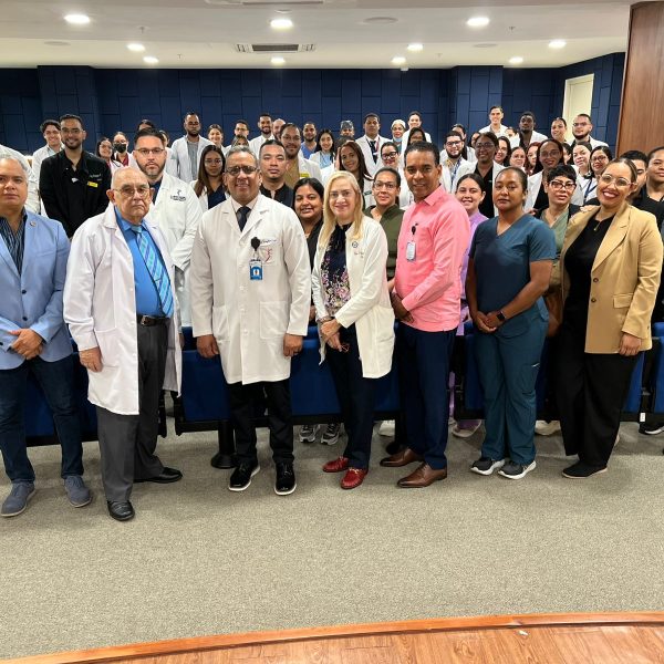 Departamento de Pie Diab&eacute;tico del Hospital Cabral y B&aacute;ez impulsa actualizaci&oacute;n m&eacute;dica con una conferencia sobre el manejo integral de una de las complicaciones m&aacute;s temida de la diabetes, el pie diab&eacute;tico