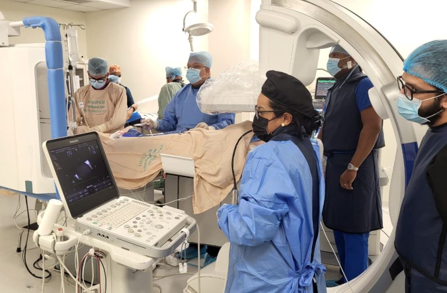 Hospital Cabral y B&aacute;ez realiza con &eacute;xito cierre percut&aacute;neo de cardiopat&iacute;as estructurales; procedimiento de alta complejidad Paciente femenina de 59 a&ntilde;os fue intervenido con &eacute;xito sin necesidad de hacer cirug&iacute;a abierta del coraz&oacute;n